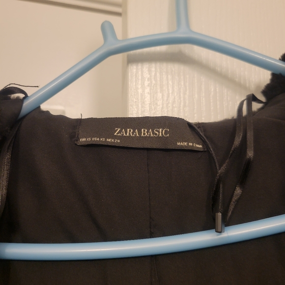 Cute black fauz fur coat jacket with hood - Picture 2 of 3